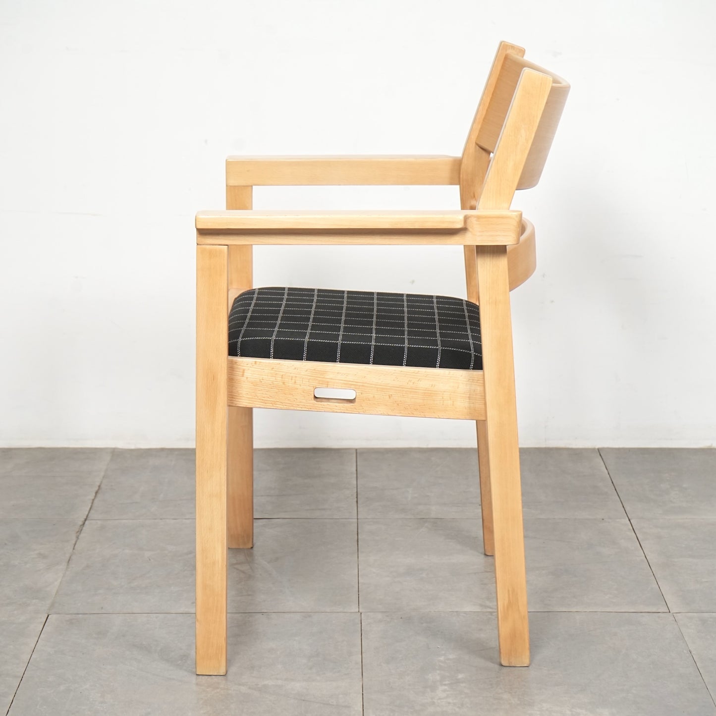 【Hans J. Wegner】The Koldinghus アームチェア【張替済】