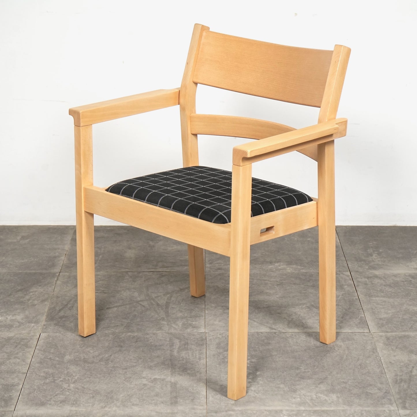 【Hans J. Wegner】The Koldinghus アームチェア【張替済】