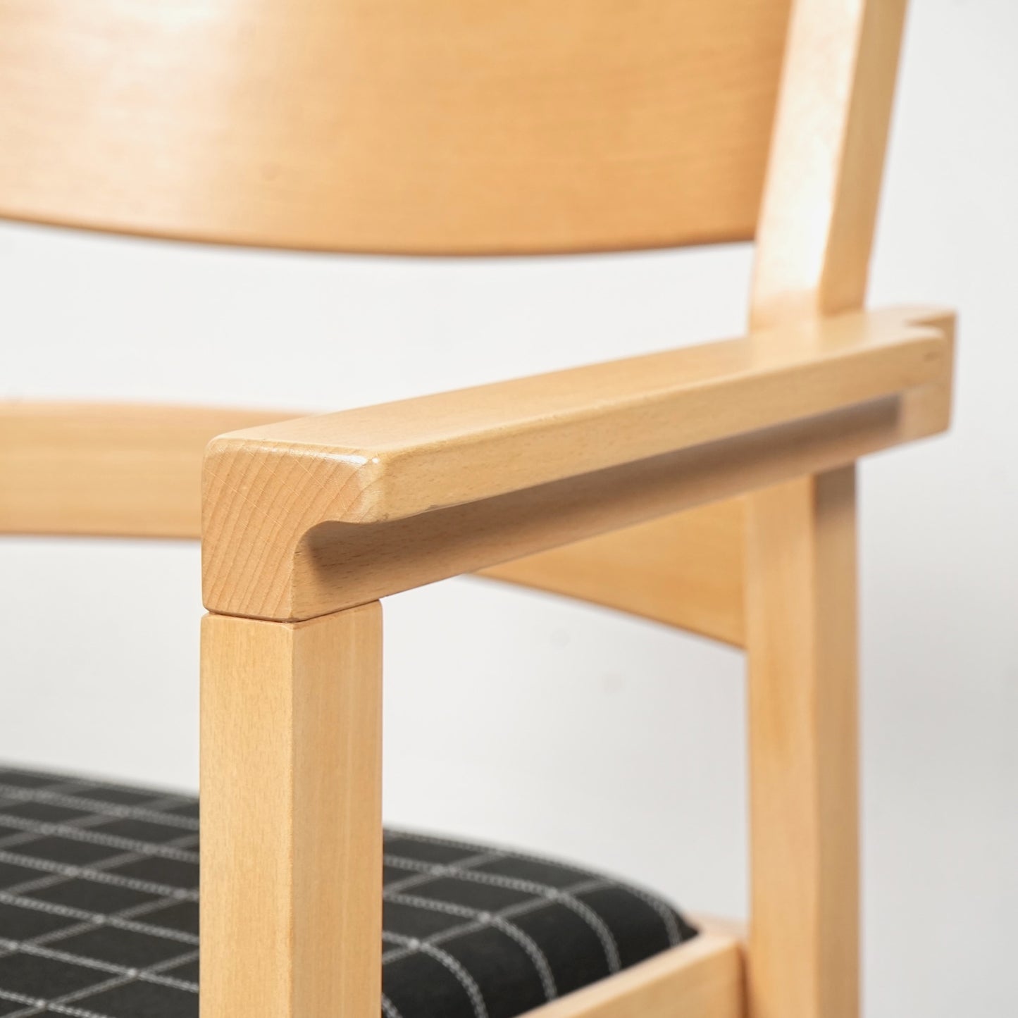 【Hans J. Wegner】The Koldinghus アームチェア【張替済】
