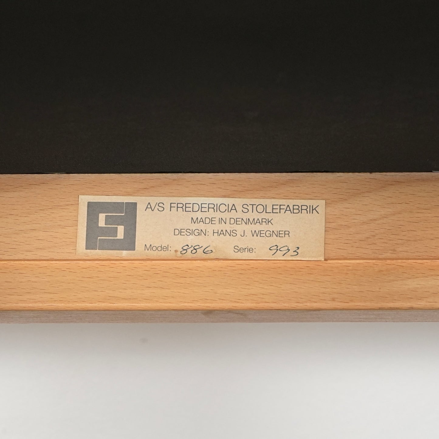 【Hans J. Wegner】The Koldinghus アームチェア【張替済】