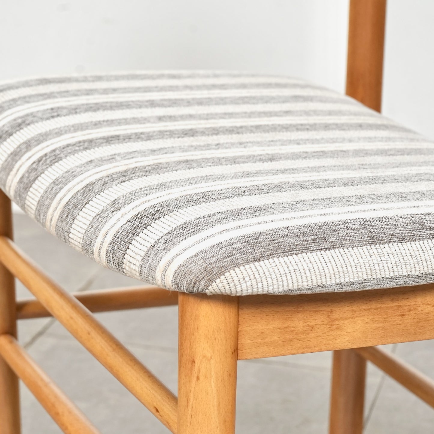 【Farstrup】Model.250 ダイニングチェア【張替済】