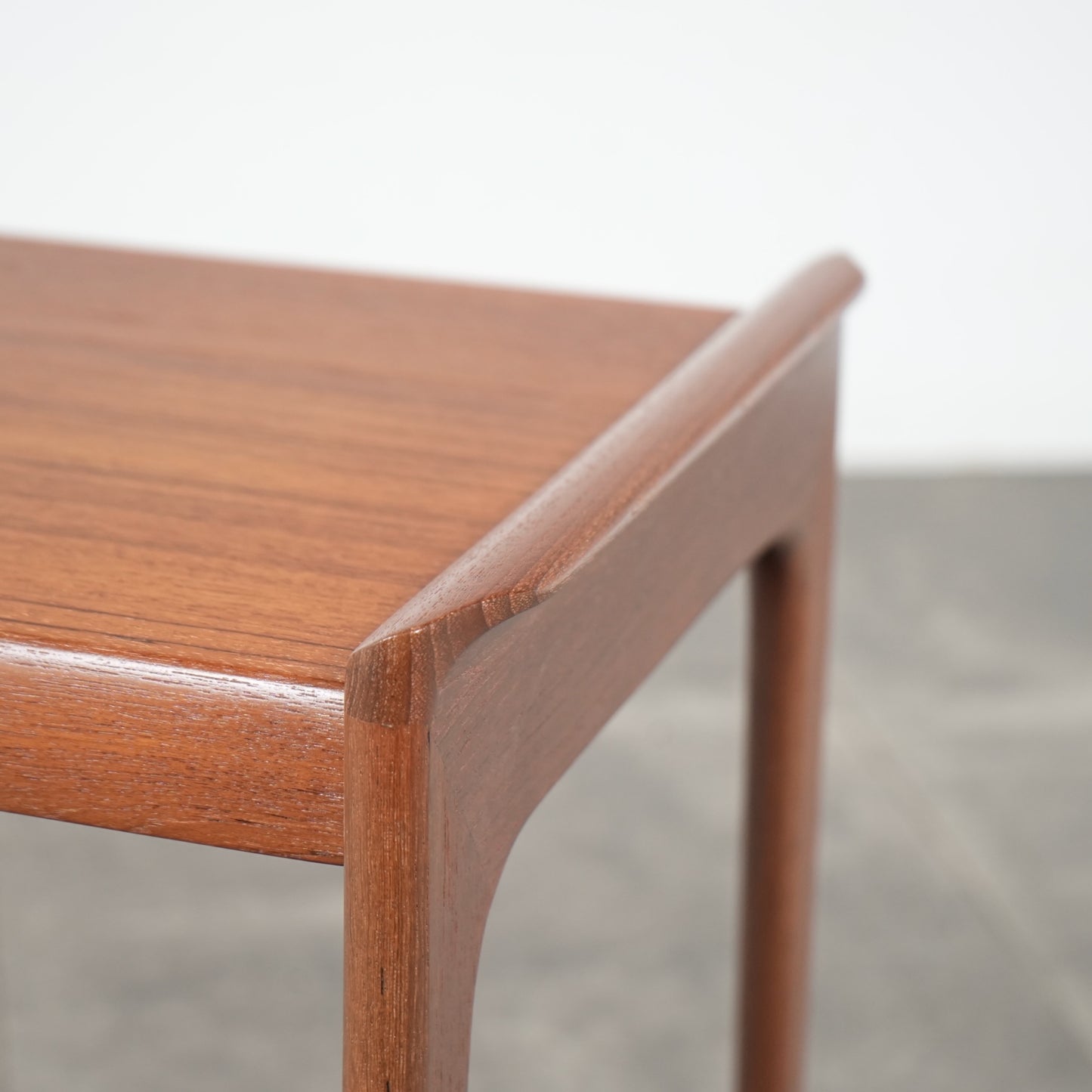 【Heltborg Mobler / Erling Torvits】ヴィンテージ サイドテーブル
