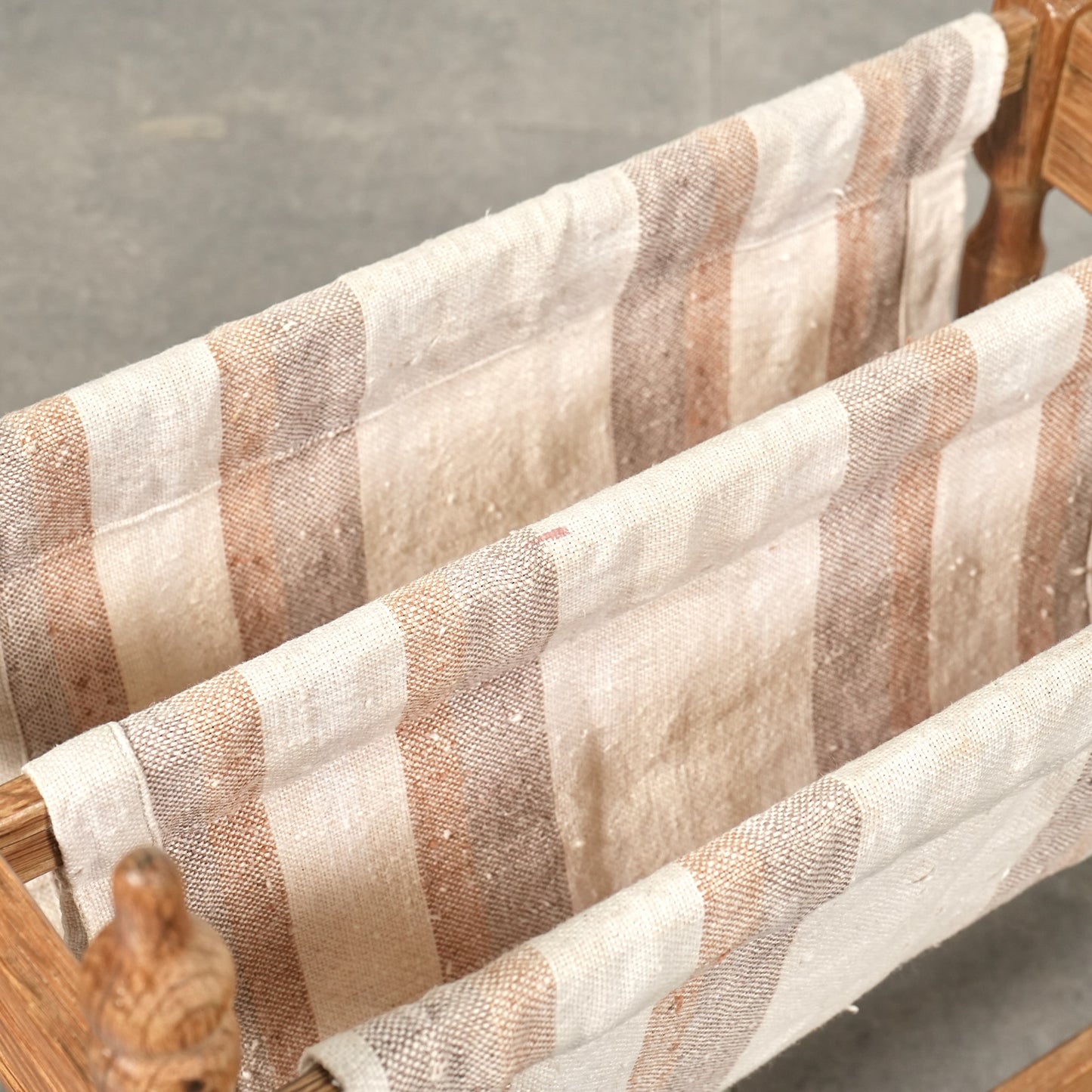 デンマークヴィンテージ マガジンラック