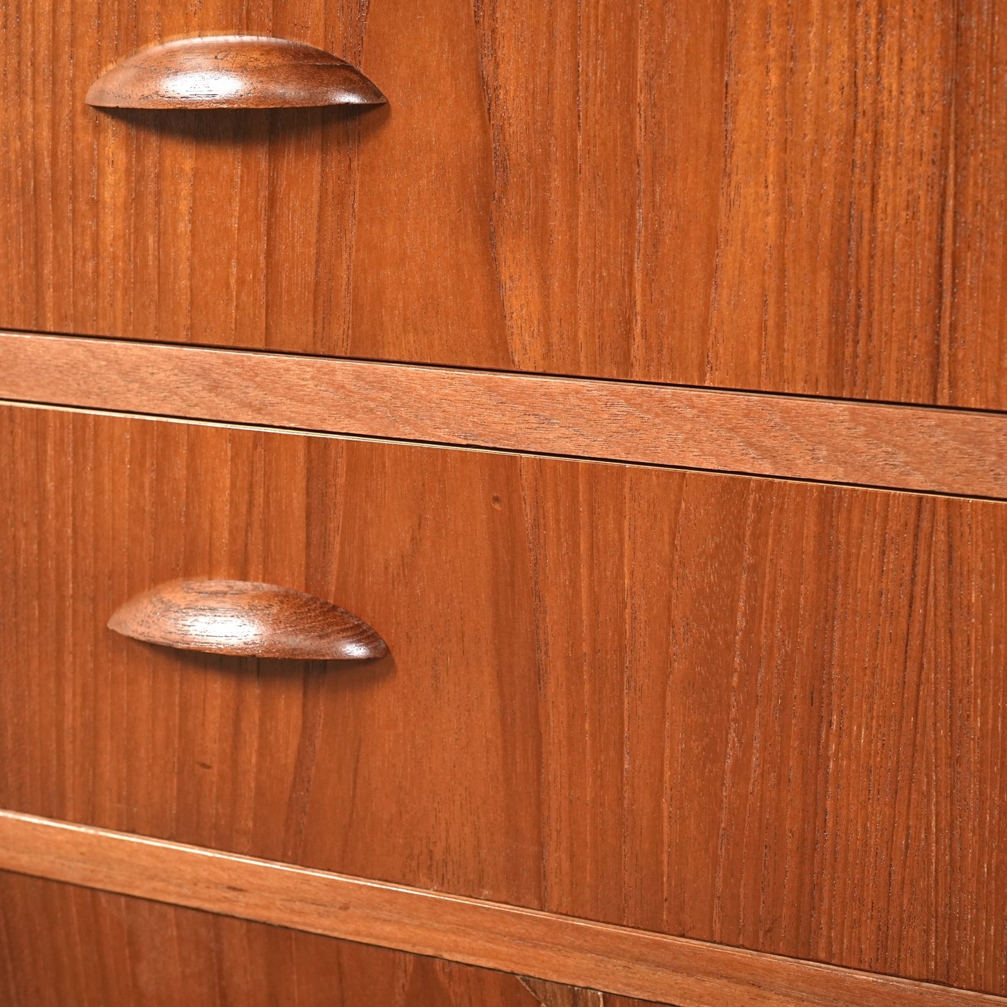 デンマークヴィンテージ ハイチェスト