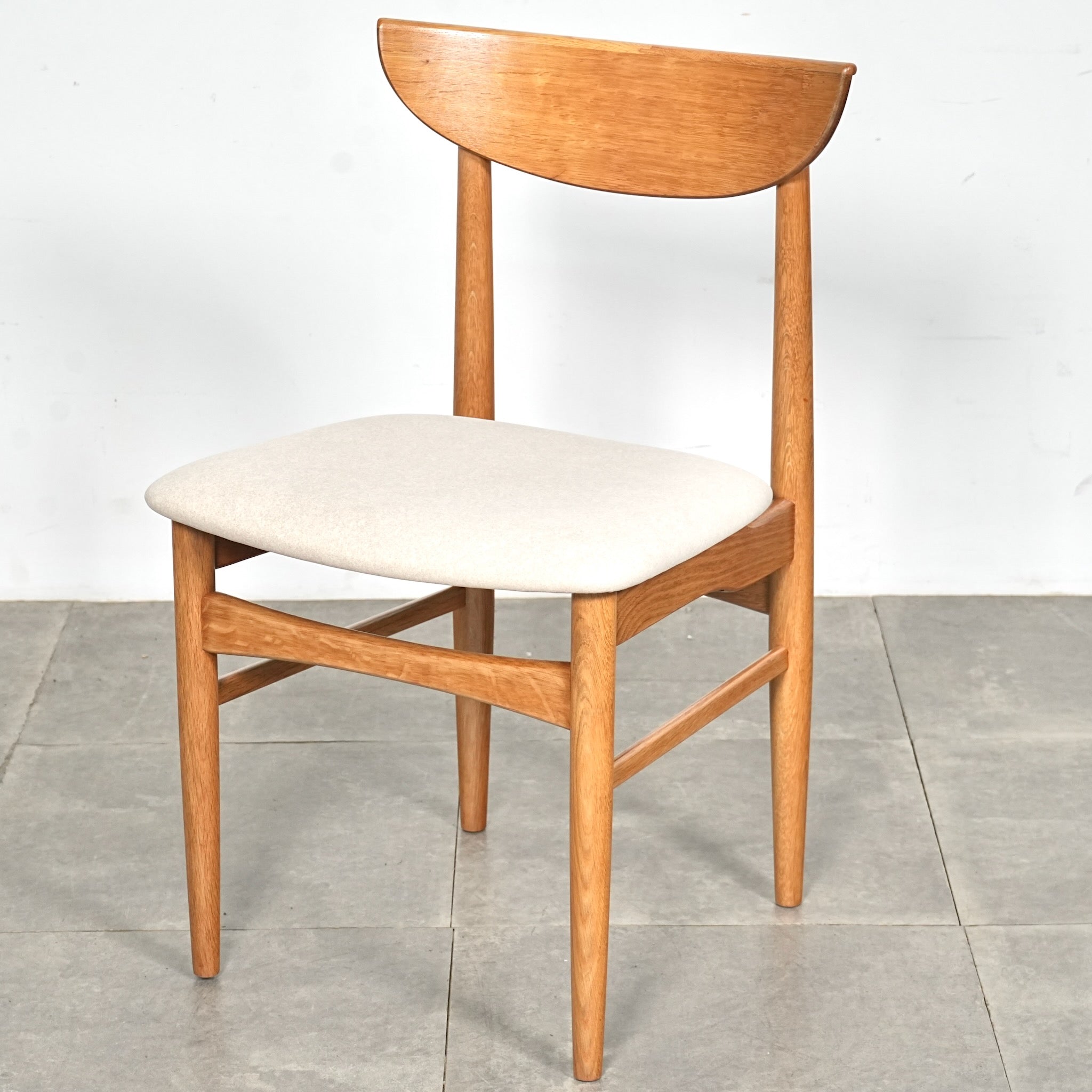 SKOVBY MOBELFABRIK】ヴィンテージ チェア【張替済】 – TIME HYPE