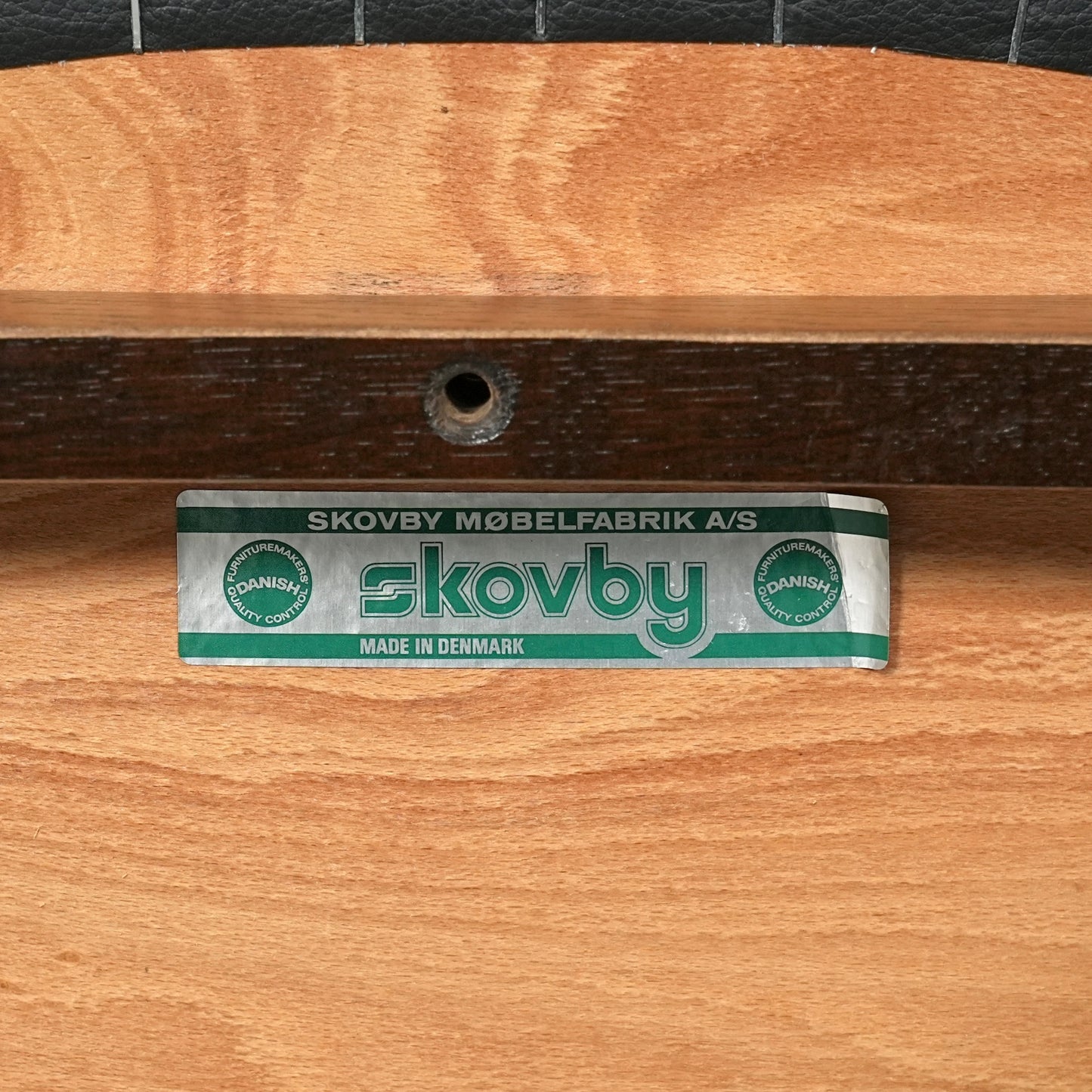 【SKOVBY MOBELFABRIK】ヴィンテージ チェア【張替済】