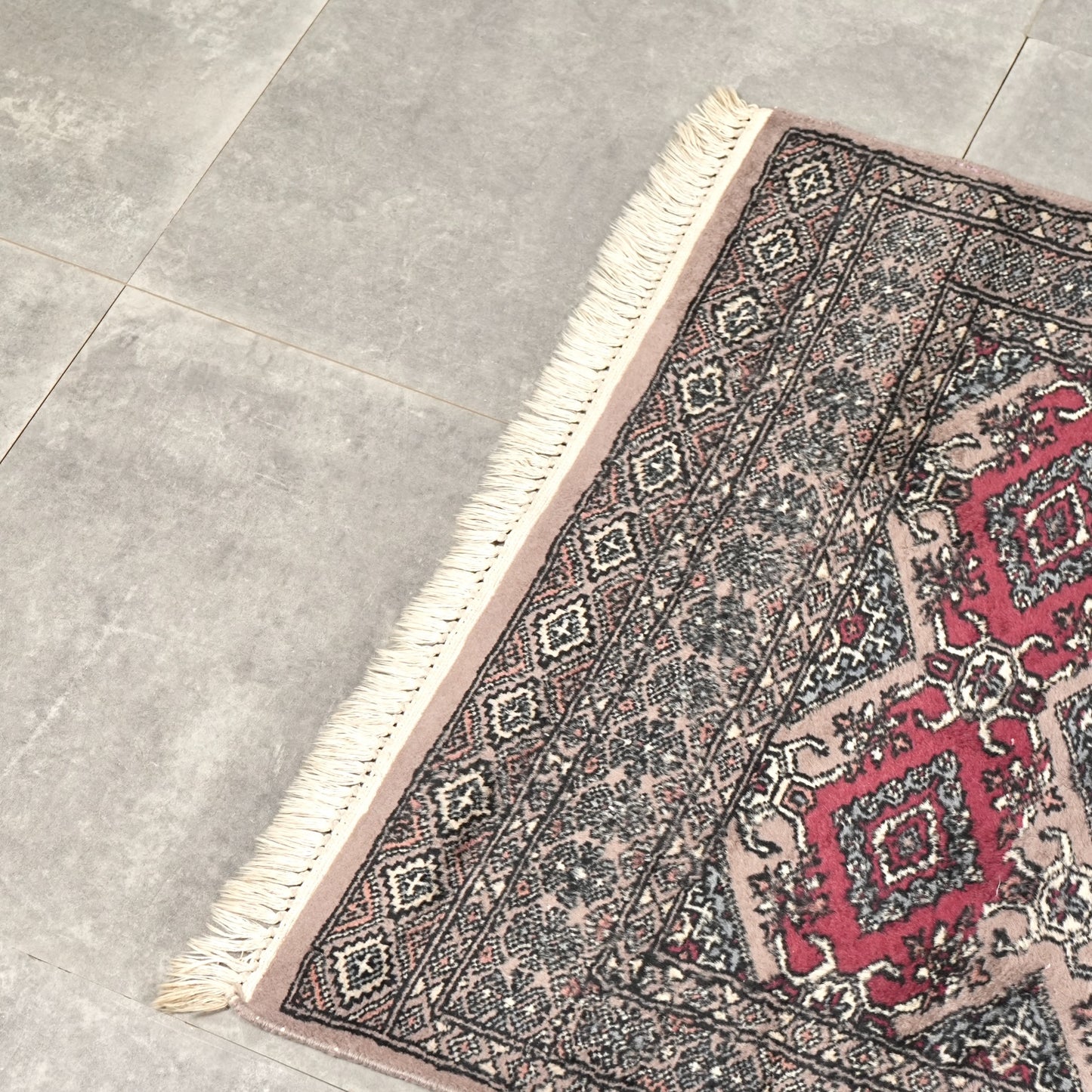 送料無料 ヴィンテージ ラグ(手織り/124cm×76.5cm)
