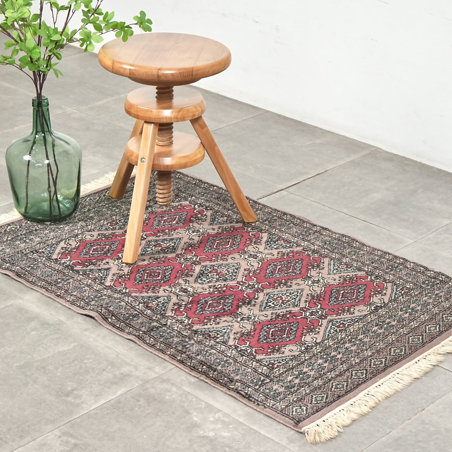 送料無料 ヴィンテージ ラグ(手織り/124cm×76.5cm)