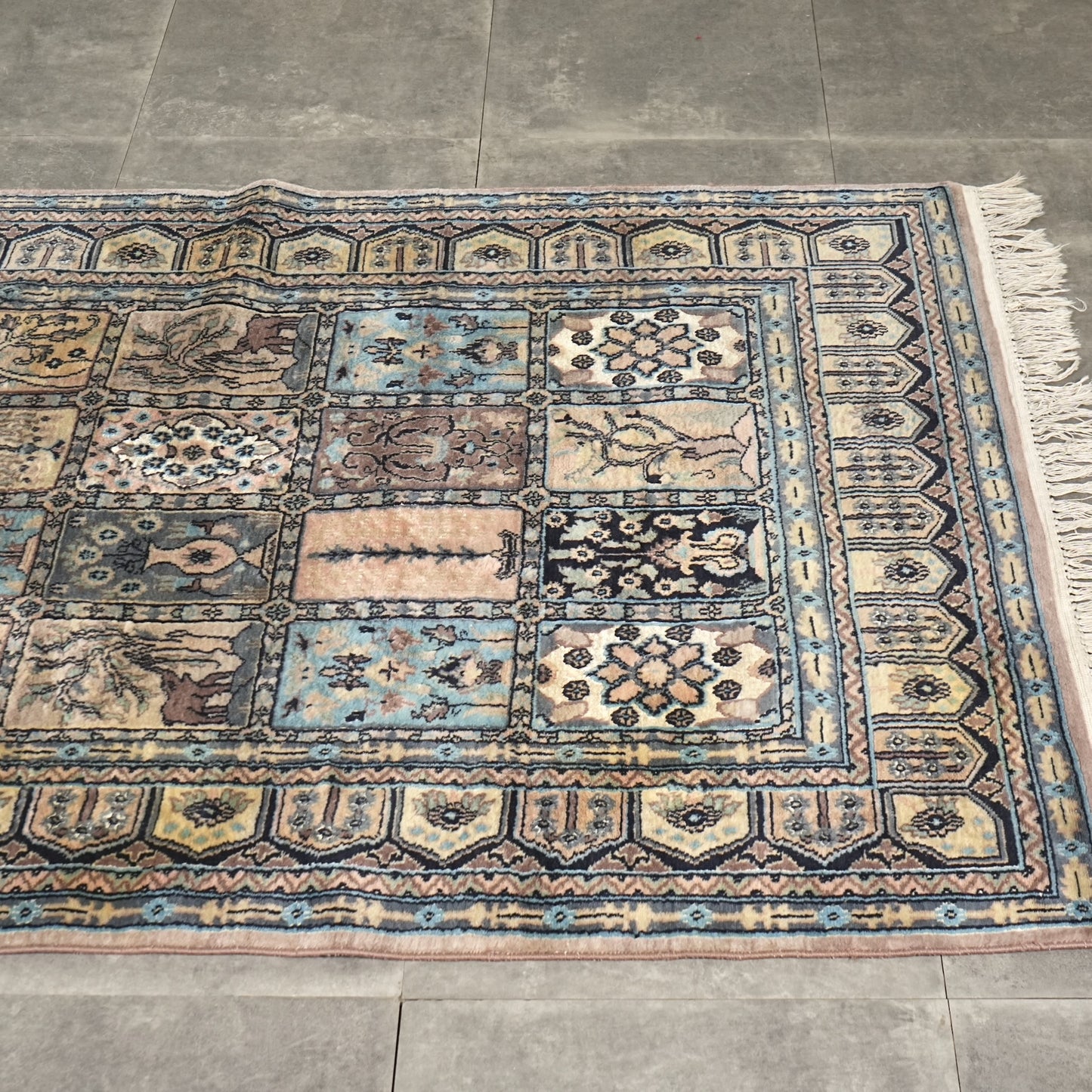 送料無料 ヴィンテージ ラグ(手織り/199cm×121.5cm)