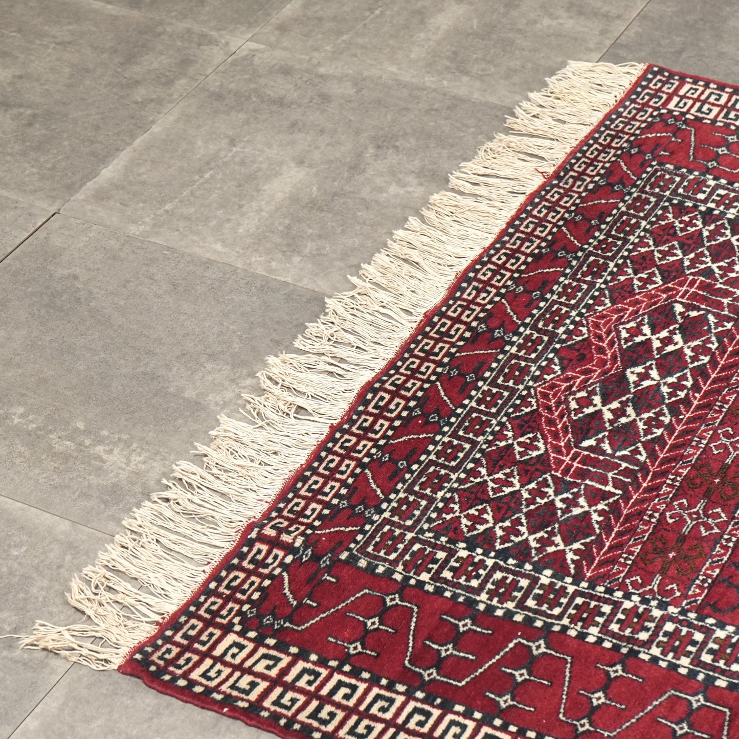 送料無料 ヴィンテージ ラグ(手織り/221cm×125cm)