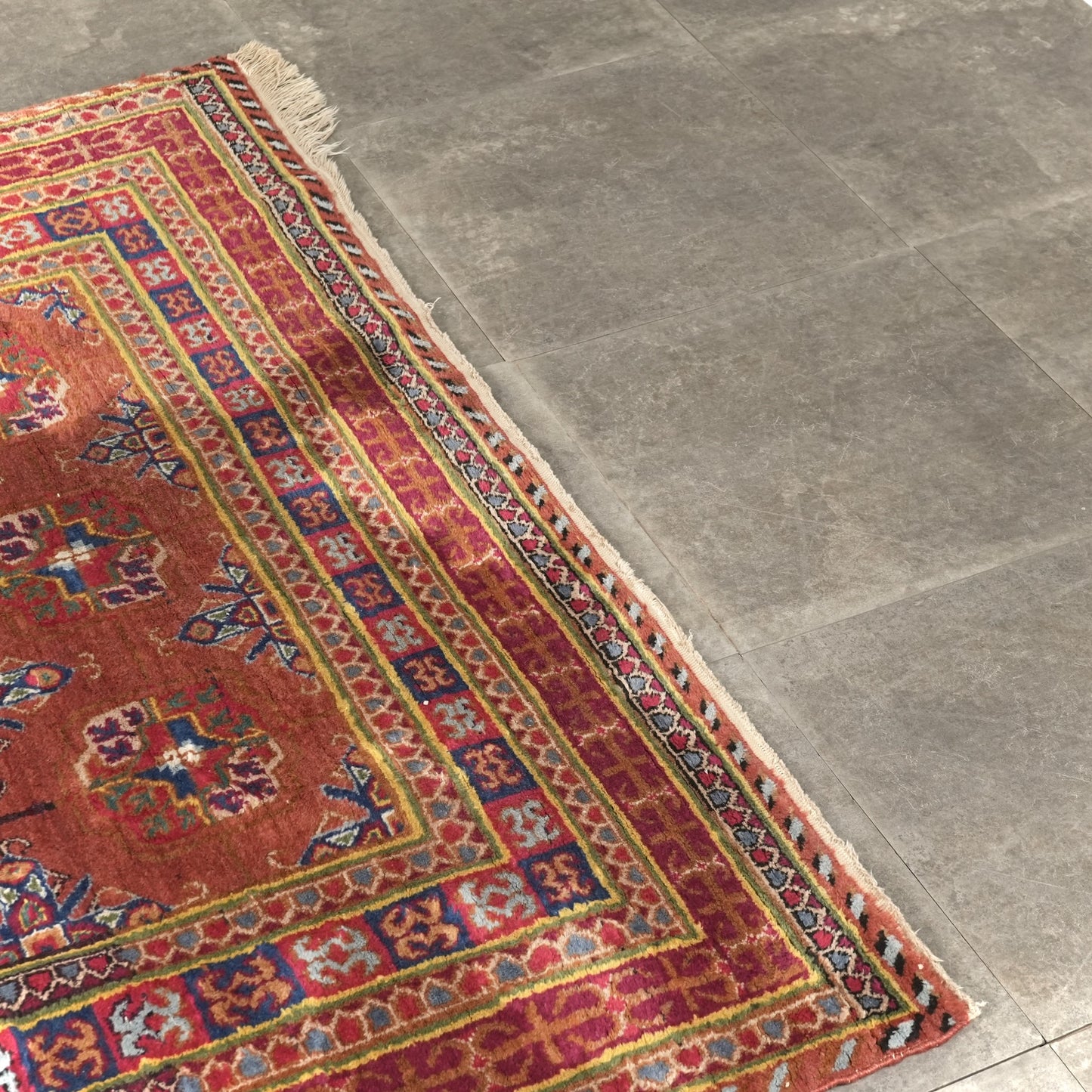 送料無料 ヴィンテージ ラグ(手織り/262cm×151cm)