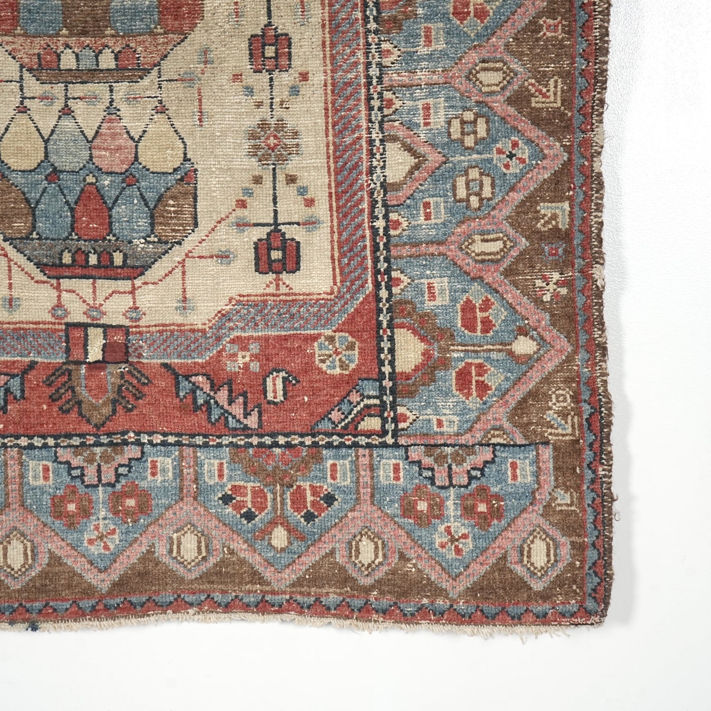 送料無料 ヴィンテージ ラグ(手織り/146.5cm×107cm)