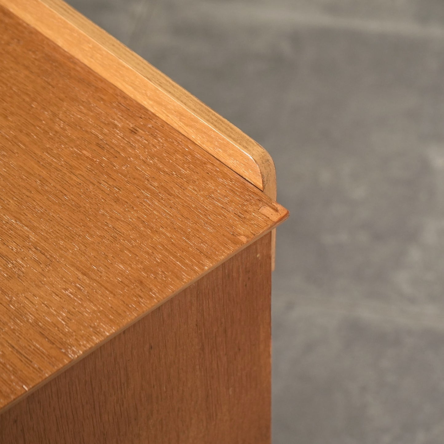 【Limelight furniture】ヴィンテージ キャビネット