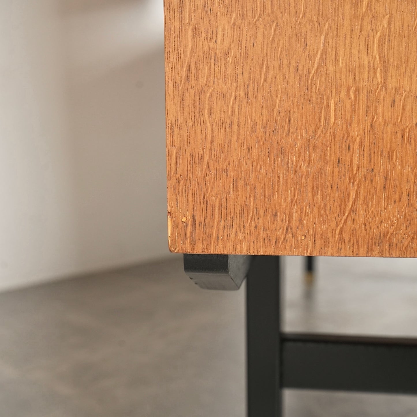 【Limelight furniture】ヴィンテージ キャビネット
