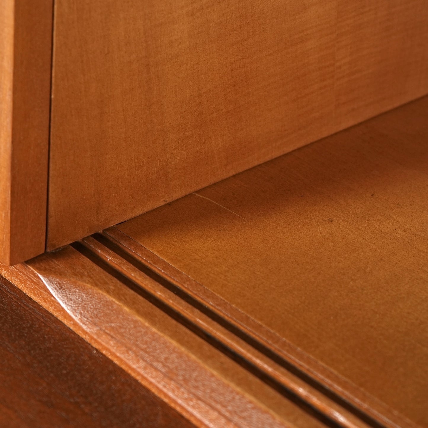【Wrighton Furniture】ヴィンテージ キャビネット