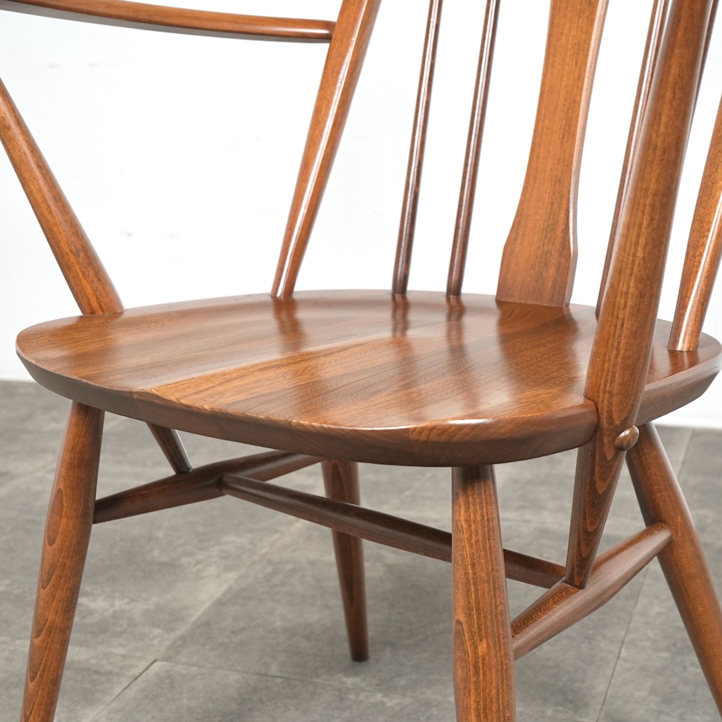 【ERCOL】オールドコロニアル スワンバック アームチェア
