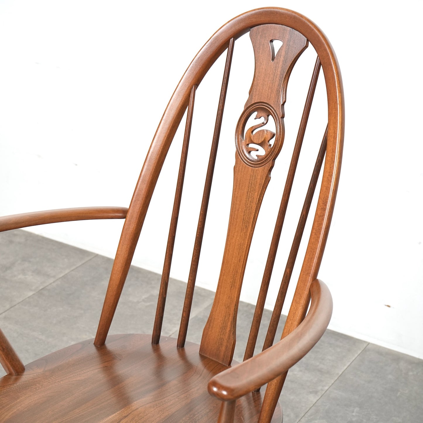 【ERCOL】オールドコロニアル スワンバック アームチェア