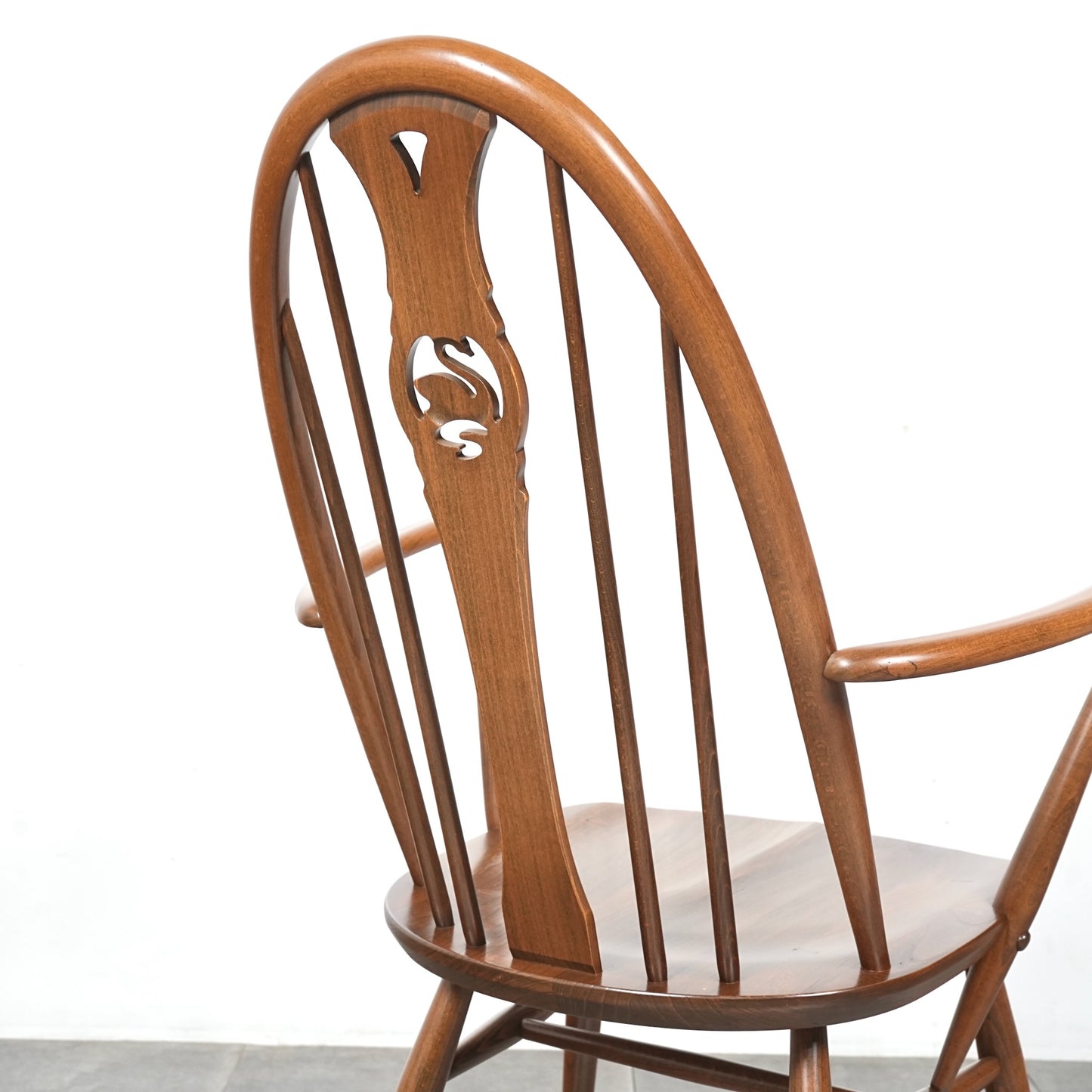 【ERCOL】オールドコロニアル スワンバック アームチェア