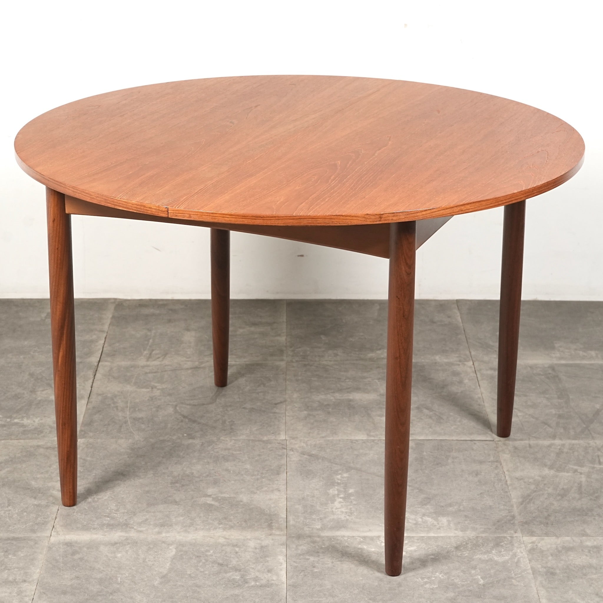 【送料込み】北欧ヴィンテージG-PLAN エクステンション ラウンドテーブル G-PLAN】エクステンション ラウンドテーブル – TIME HYPE