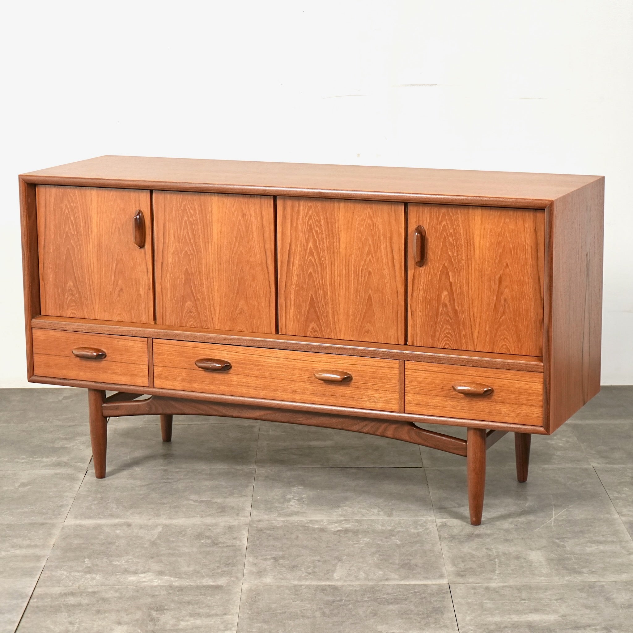 G-PLAN Brasilia サイドボード 美品 G-PLAN】Brasilia サイドボード – TIME HYPE