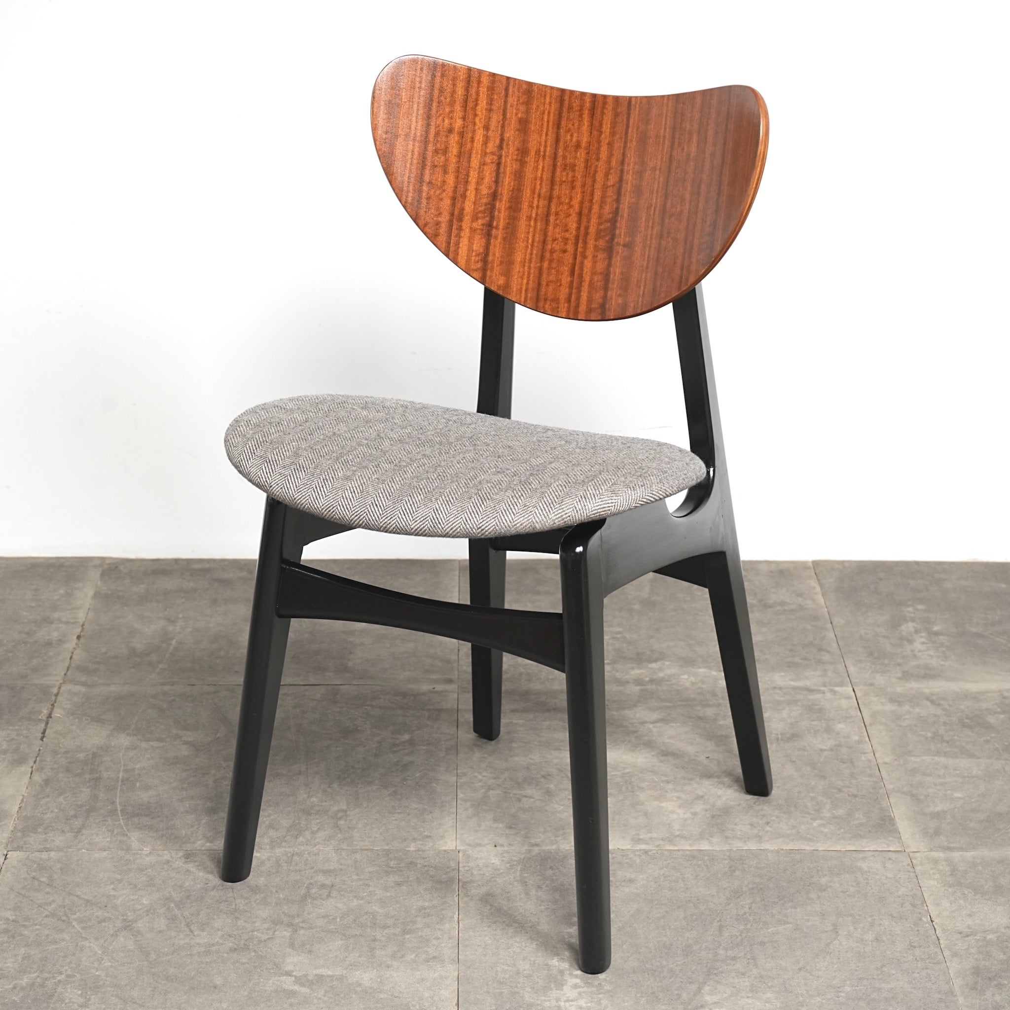 【限定値下】G-plan ジープラン tola & black 椅子 チェア G-PLAN】Tola&Black ダイニングチェア【張替済】 – TIME HYPE