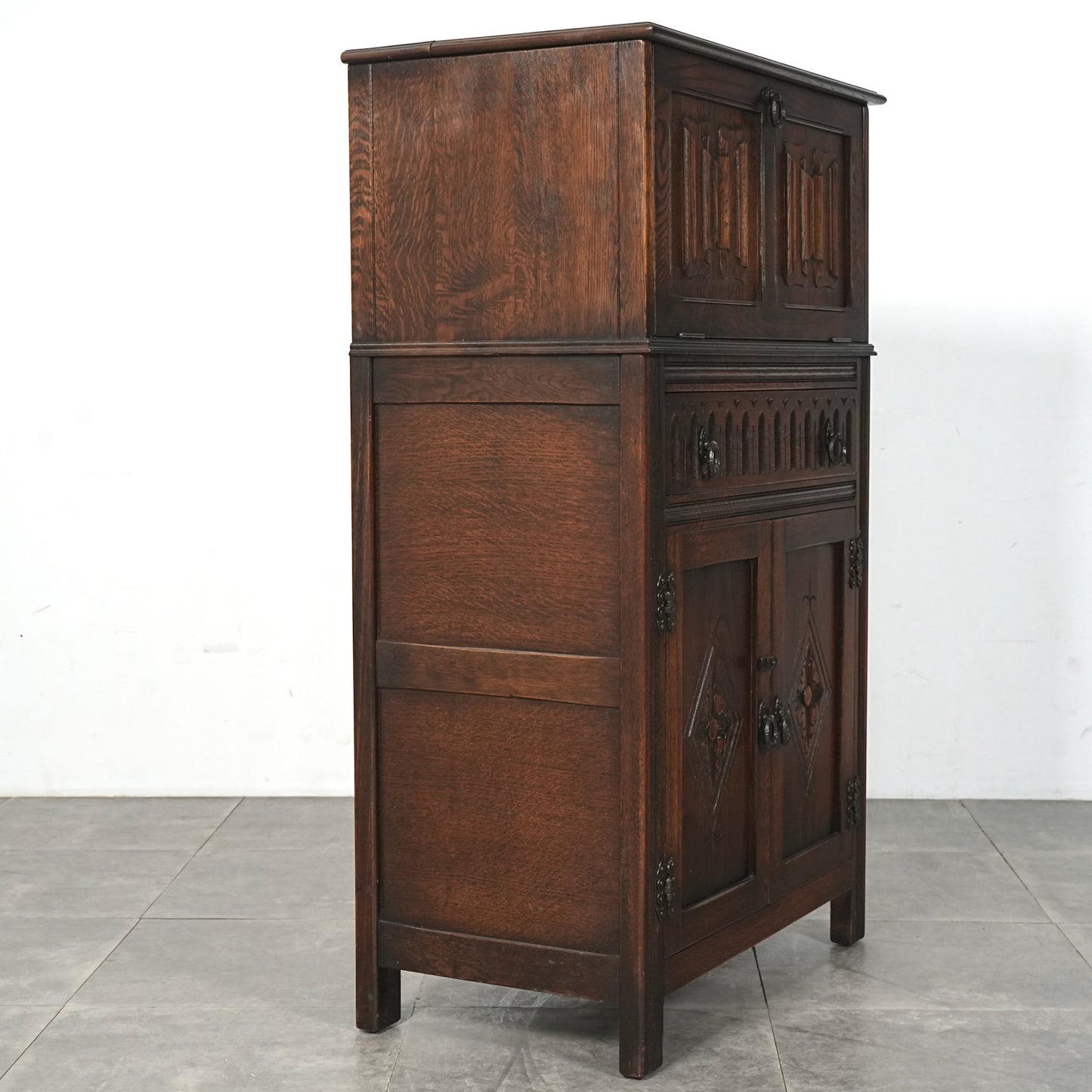 【JAYCEE FURNITURE】ヴィンテージ カクテルキャビネット