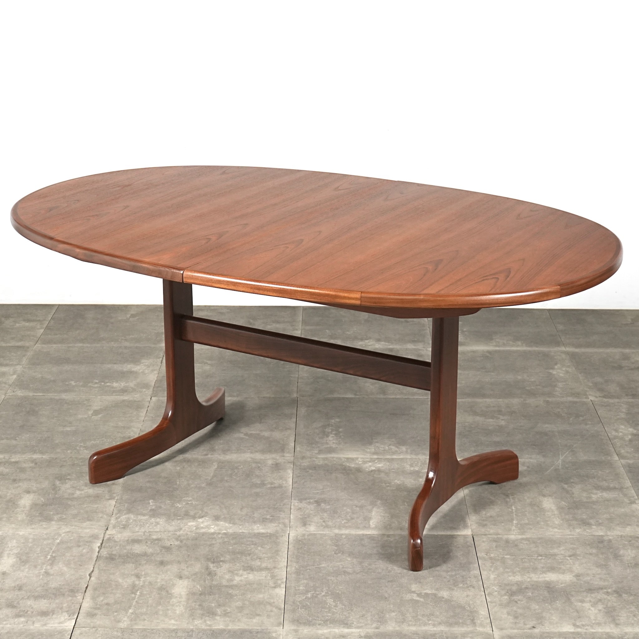 G-PLAN】ホエールレッグ ダイニングテーブル – TIME HYPE