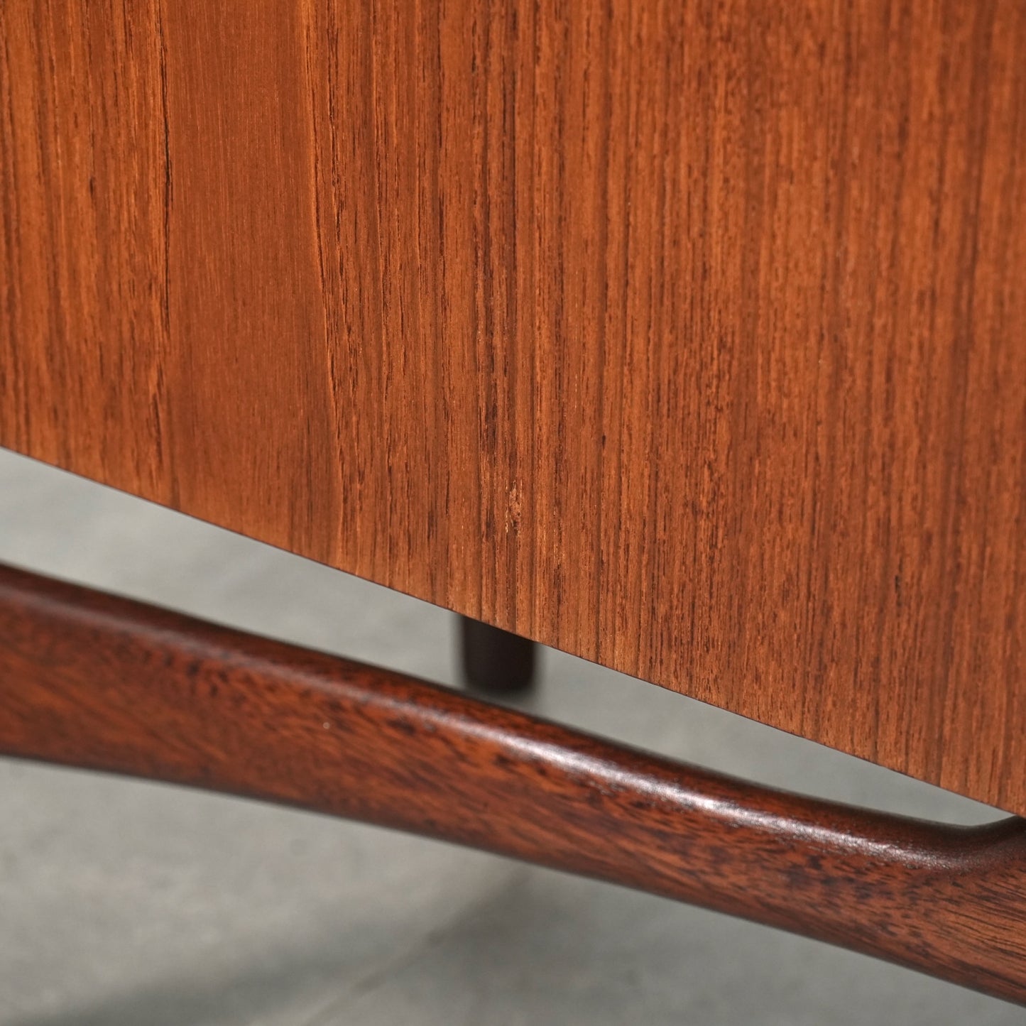 【Dalescraft】ヴィンテージ サイドボード