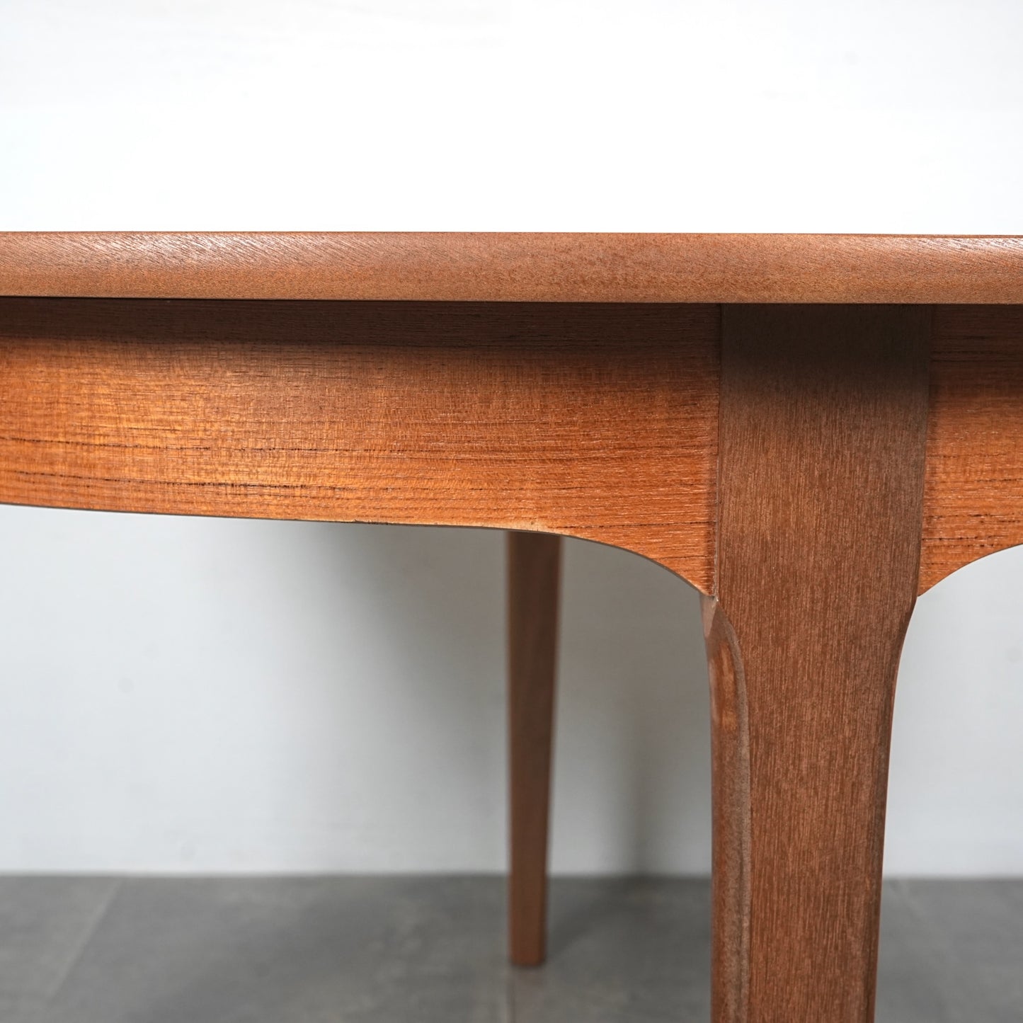 【NATHAN】エクステンション ラウンドテーブル