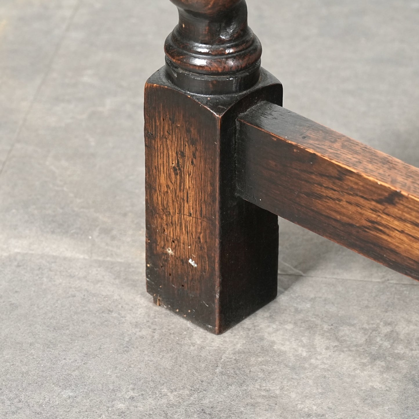 英国アンティーク サイドボード