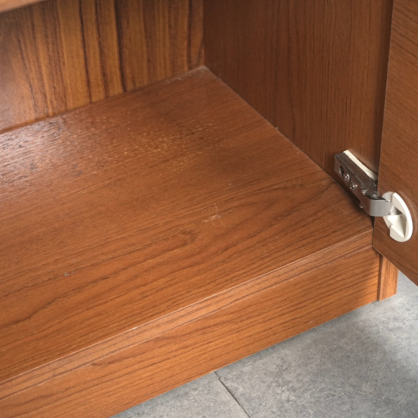 イギリスヴィンテージ サイドキャビネット