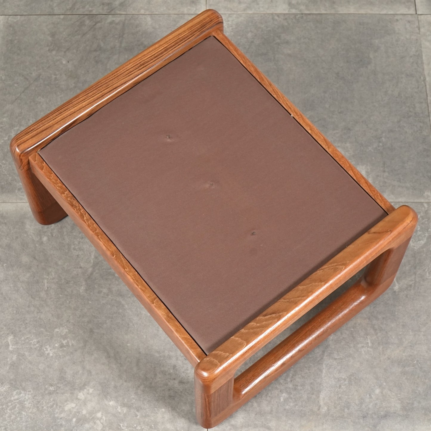【EMC Furniture】ヴィンテージ レザーオットマン