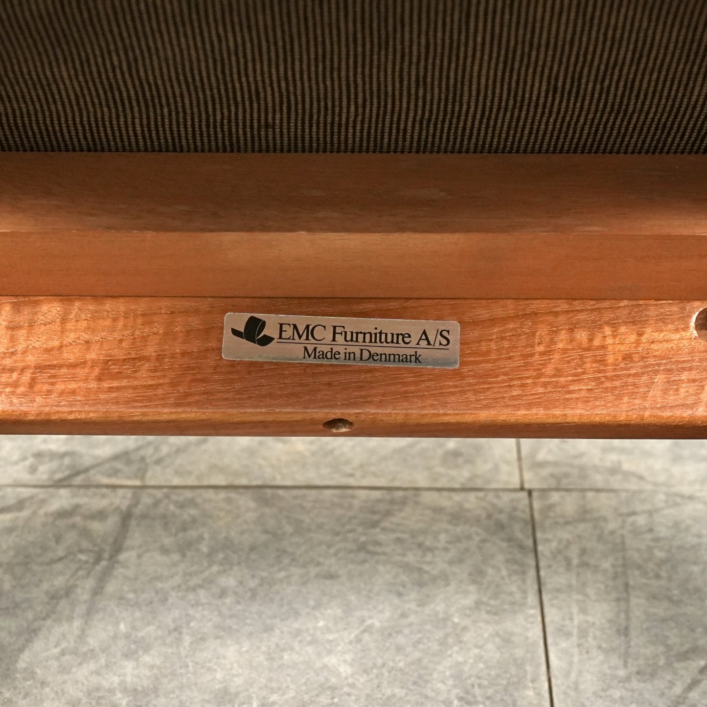 【EMC Furniture】ヴィンテージ レザーオットマン