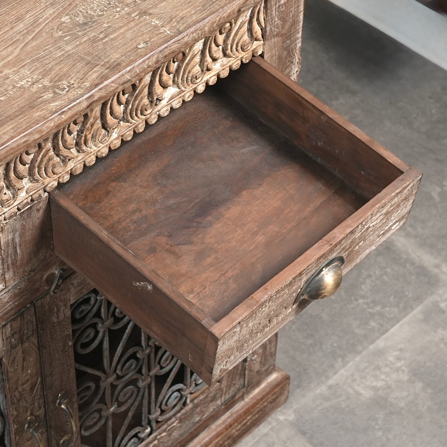 ヴィンテージ キャビネット / サイドボード