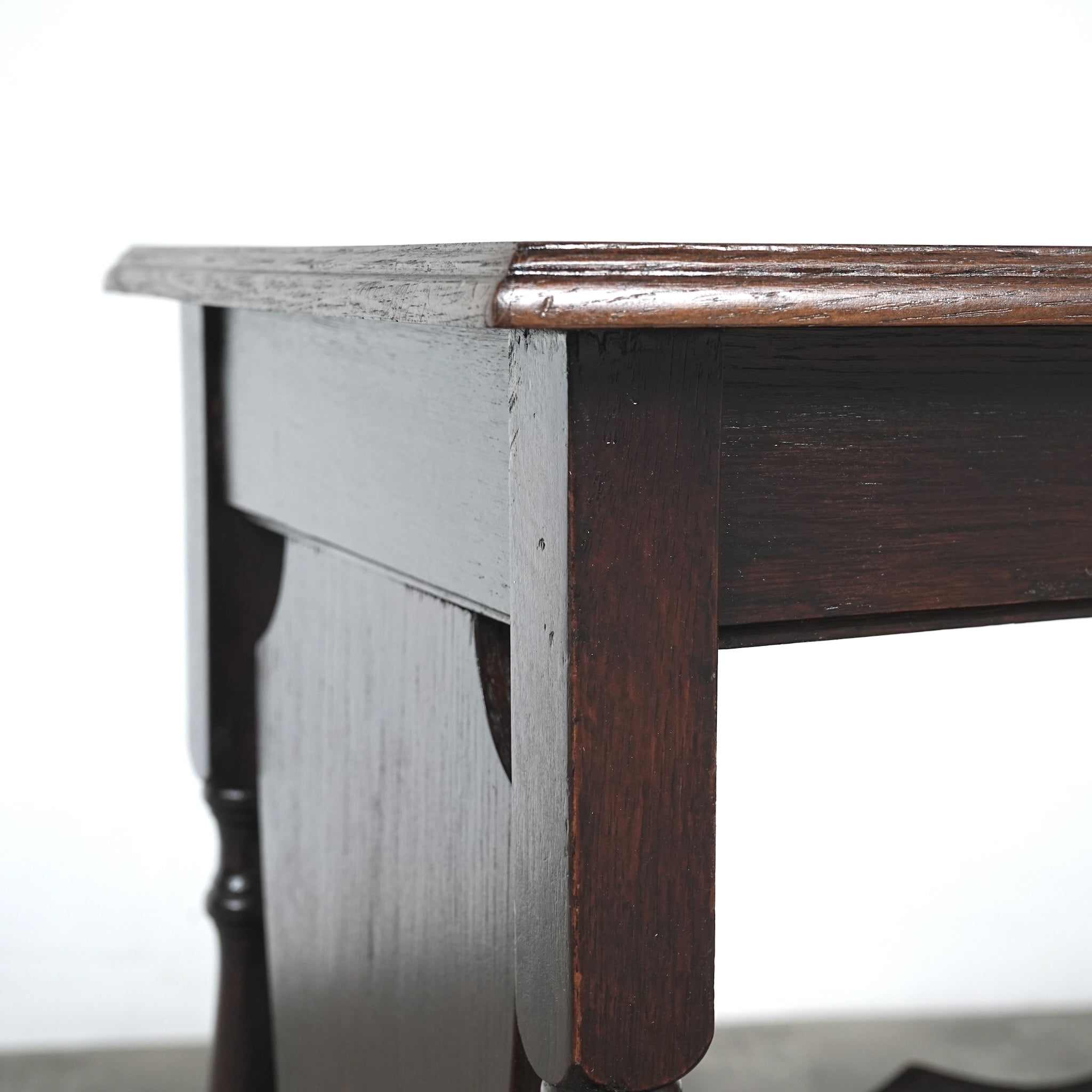 オランダヴィンテージ サイドテーブル – TIME HYPE