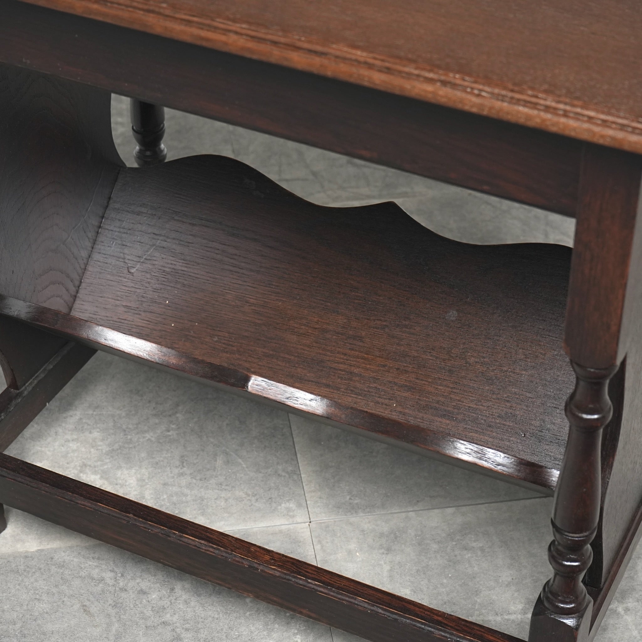 オランダヴィンテージ サイドテーブル – TIME HYPE