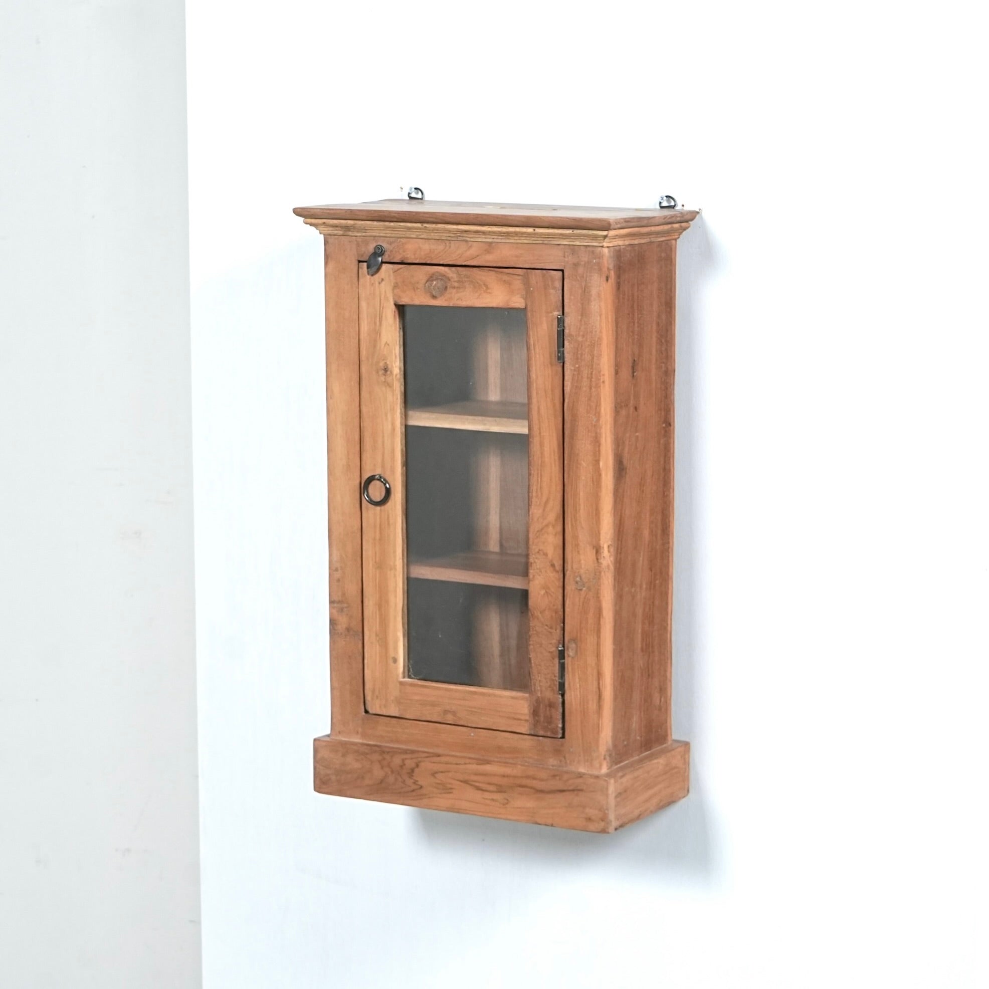 CABINET & SIDEBOARD – TIME HYPE