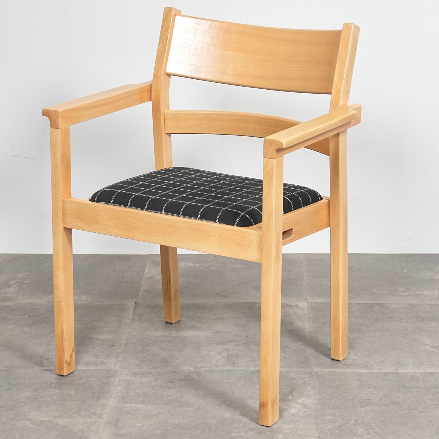 【Hans J. Wegner】The Koldinghus アームチェア【張替済】