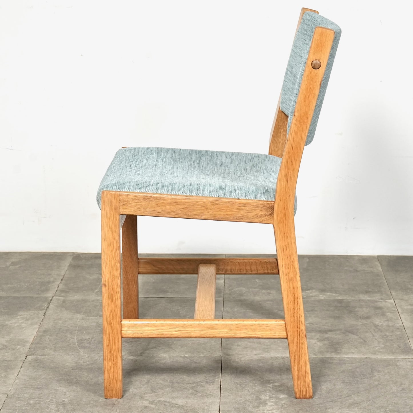 【Hans J. Wegner】カンファレンスチェア【張替済】