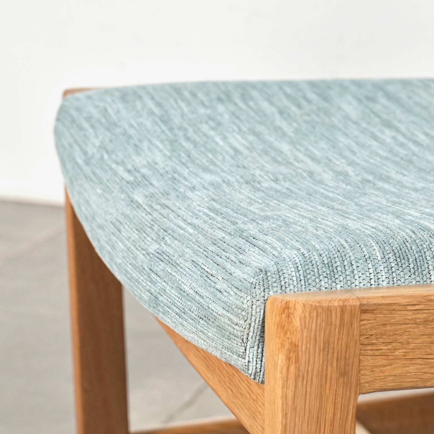 【Hans J. Wegner】カンファレンスチェア【張替済】