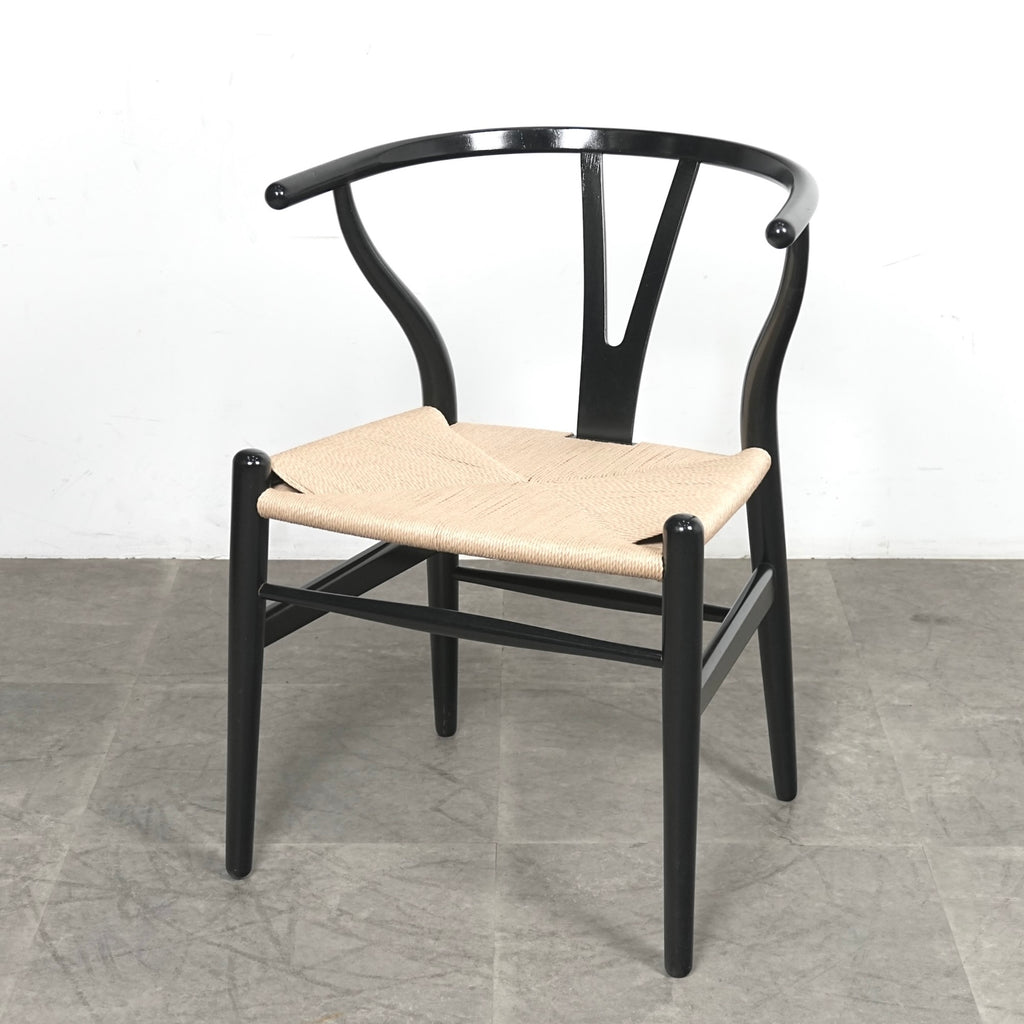 【Hans J. Wegner】