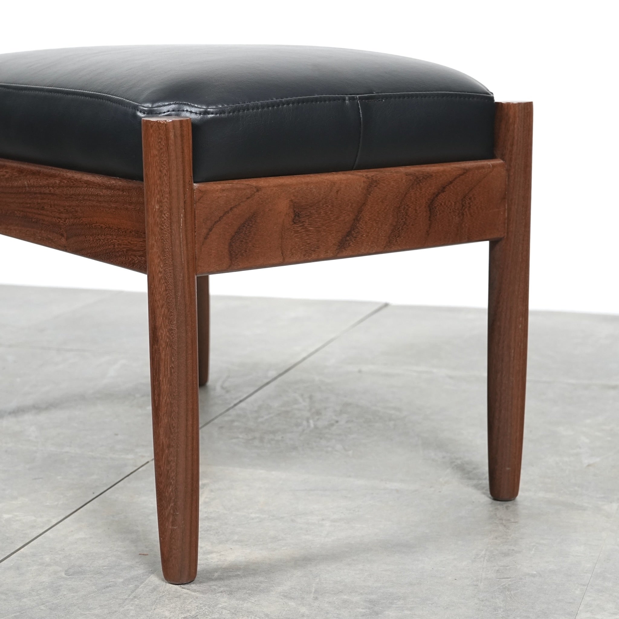 デンマークヴィンテージ スツール(オットマン)【張替済】 – TIME HYPE