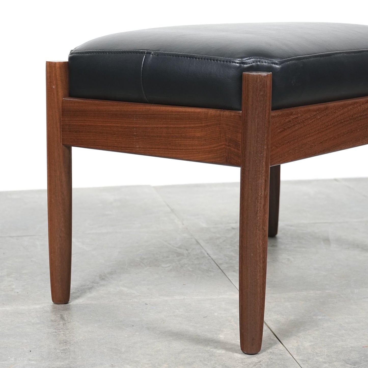 デンマークヴィンテージ スツール(オットマン)【張替済】