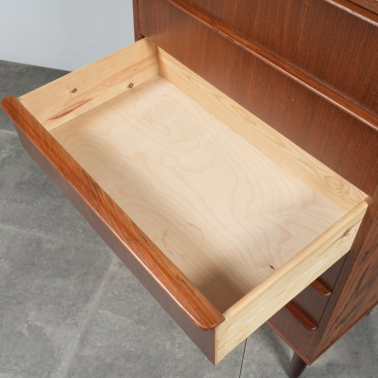 デンマークヴィンテージ ハイチェスト