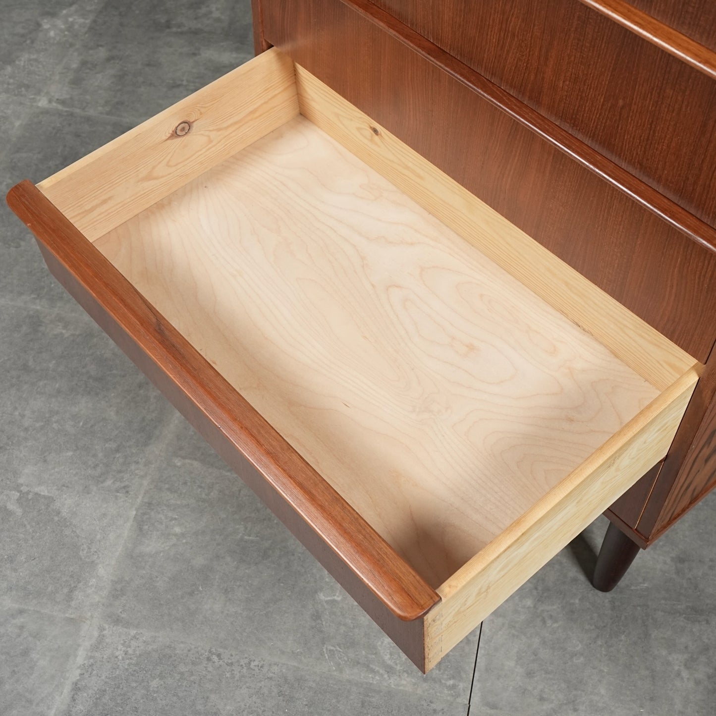 デンマークヴィンテージ ハイチェスト