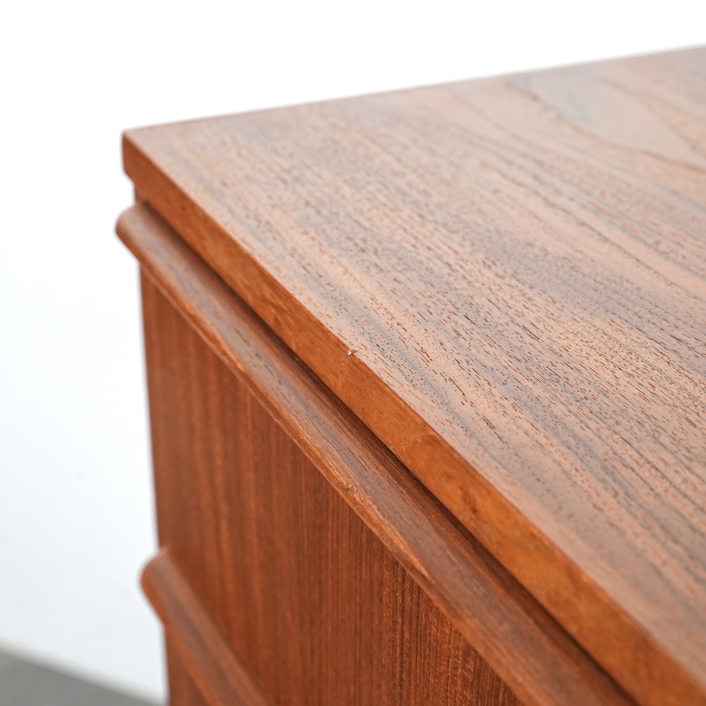 デンマークヴィンテージ ハイチェスト