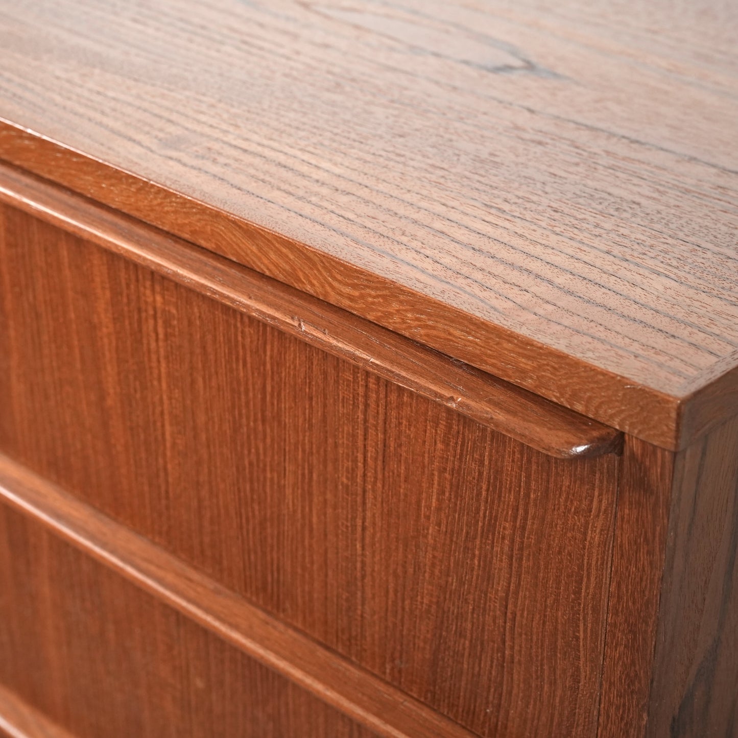 デンマークヴィンテージ ハイチェスト