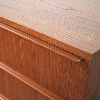 デンマークヴィンテージ ハイチェスト