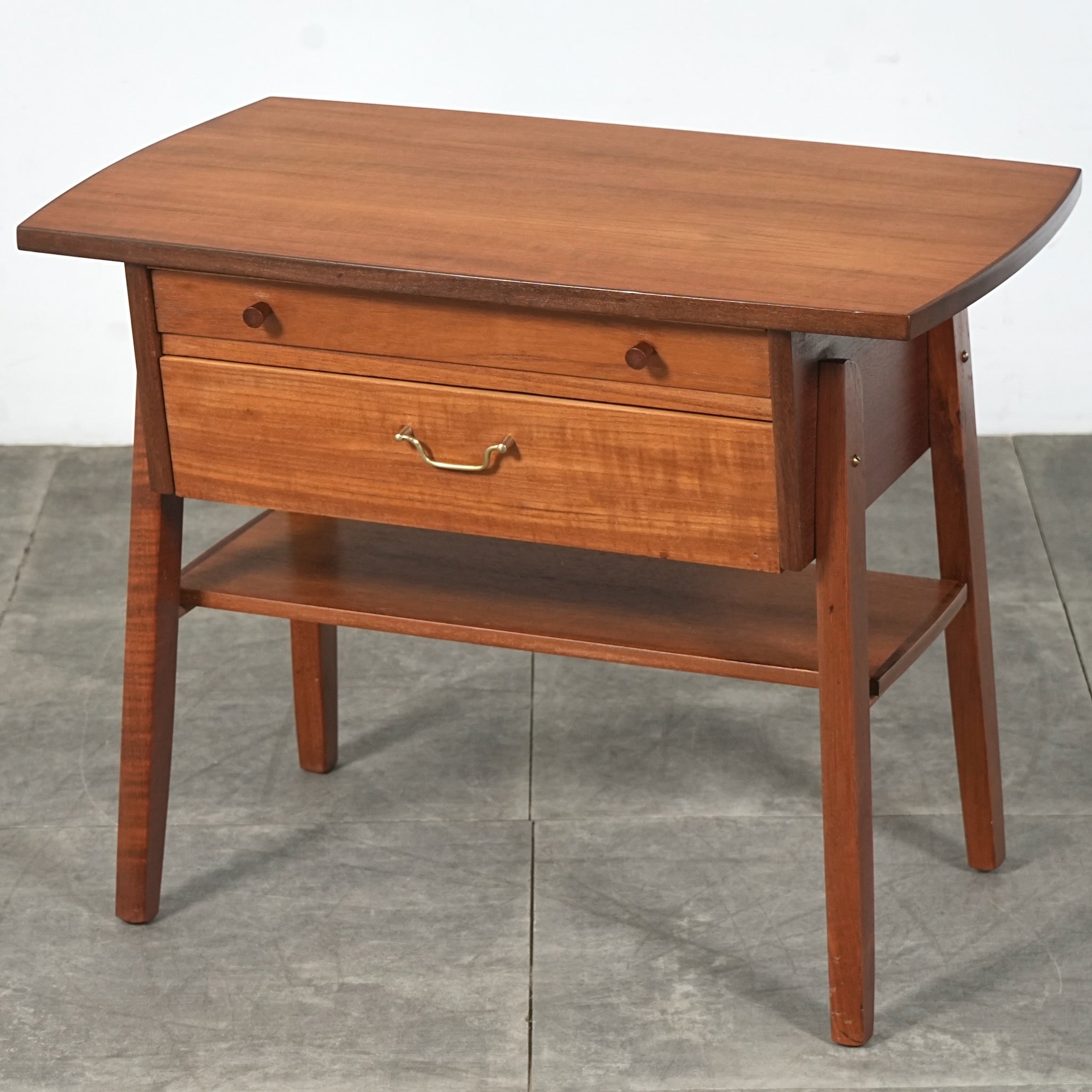 北欧ヴィンテージ　チーク　デンマーク　ソーイングテーブル ソーイングテーブル｜北欧ヴィンテージ｜チーク｜デンマーク製