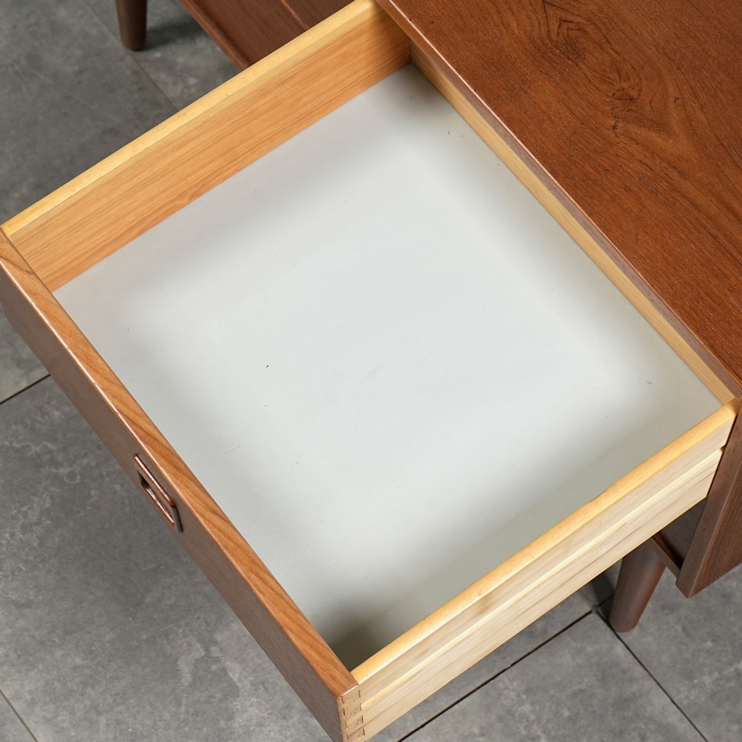 デンマークヴィンテージ チェスト